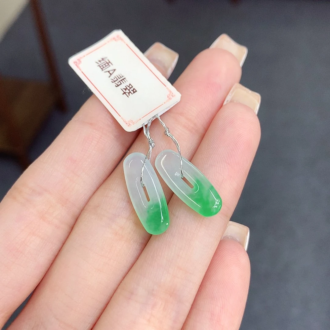 未镶嵌戒指翡翠耳饰