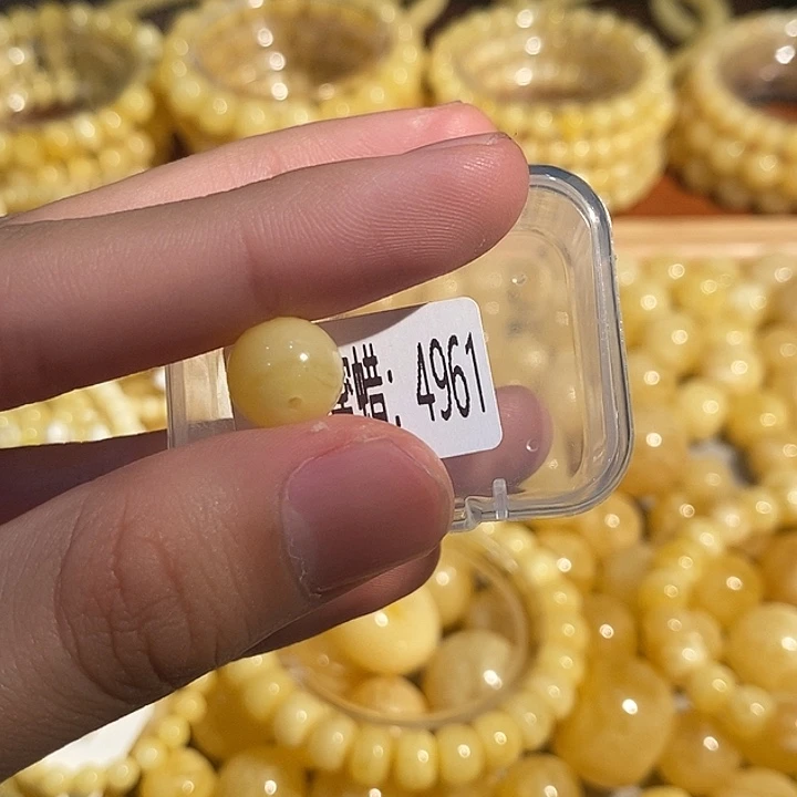 未镶嵌琥珀珠宝奇石4961