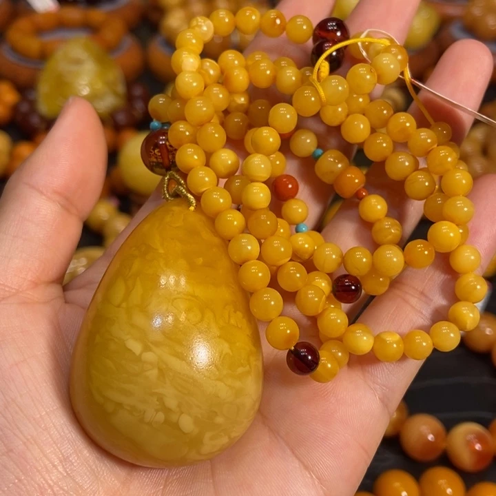琥珀颈饰未镶嵌蜜蜡
