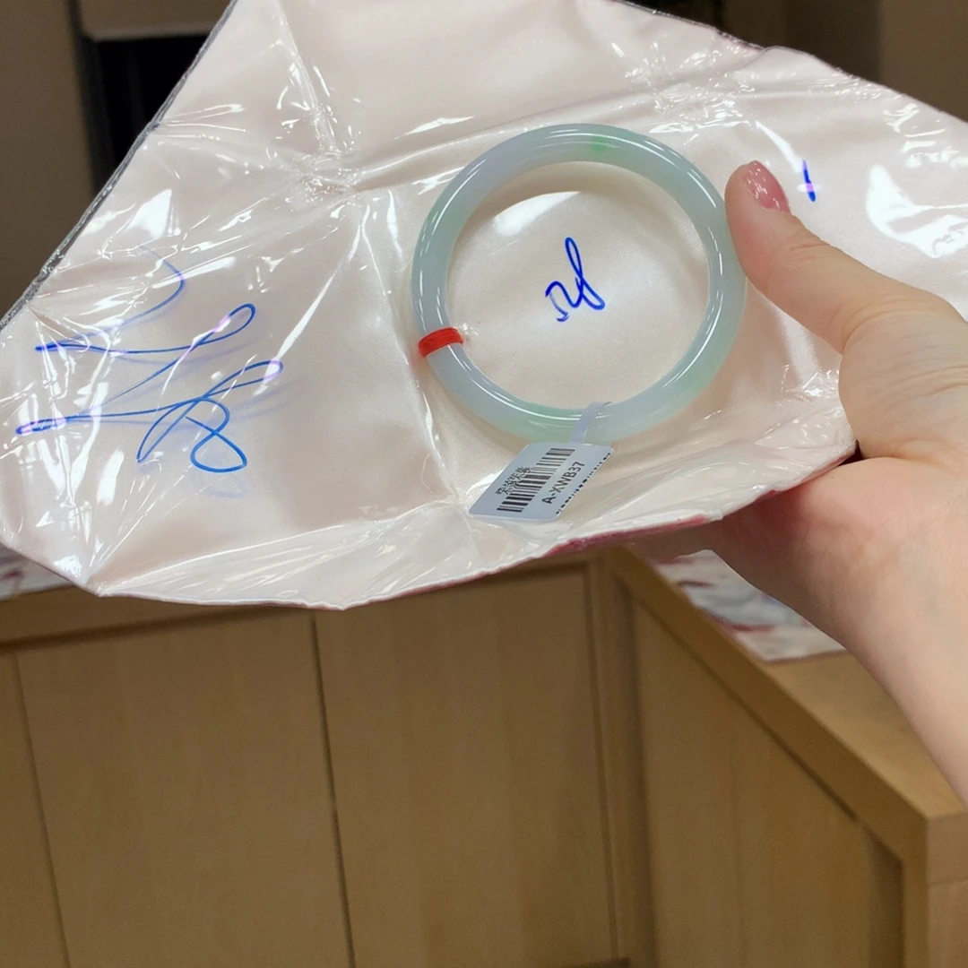 未镶嵌手镯翡翠不退不换