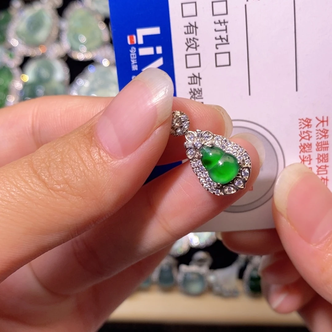 翡翠未镶嵌颈饰天然