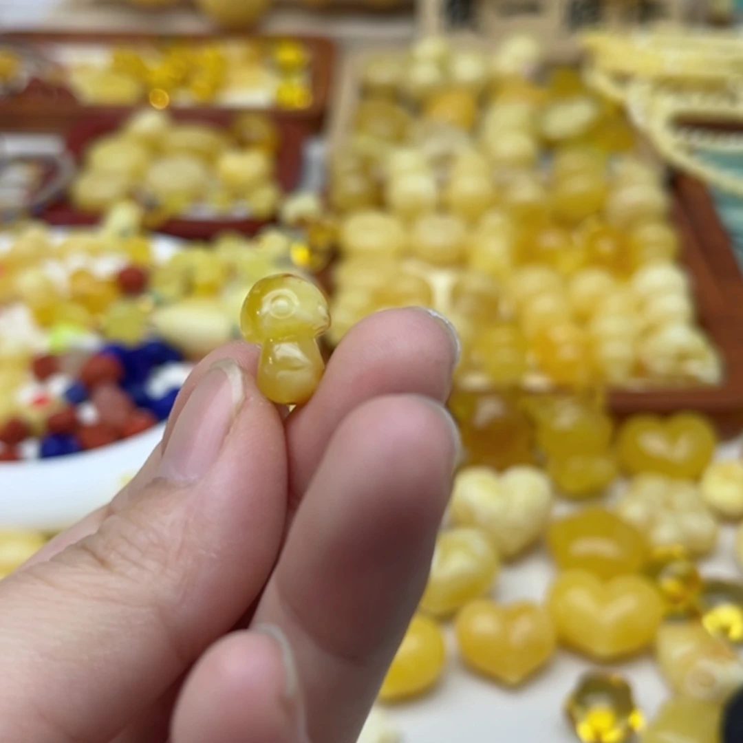 【闪购商品】未镶嵌蜜蜡裸石配饰