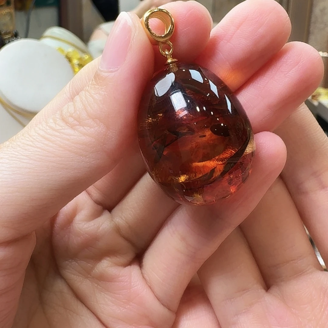 琥珀未镶嵌颈饰吊坠