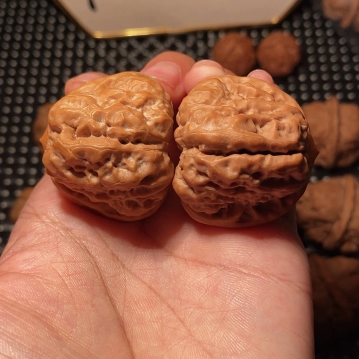 把件文玩核桃开背八腿