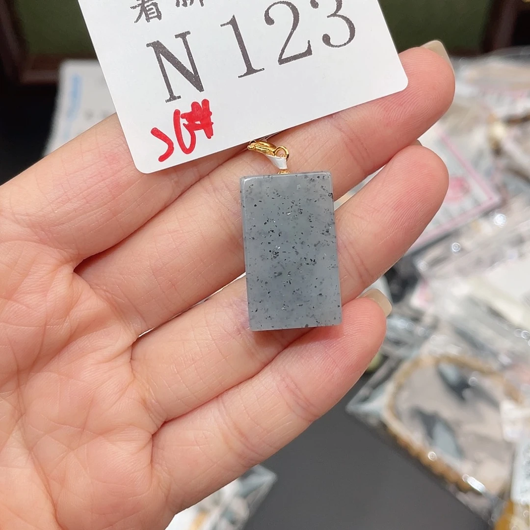 和田玉未镶嵌珠宝半成品N123