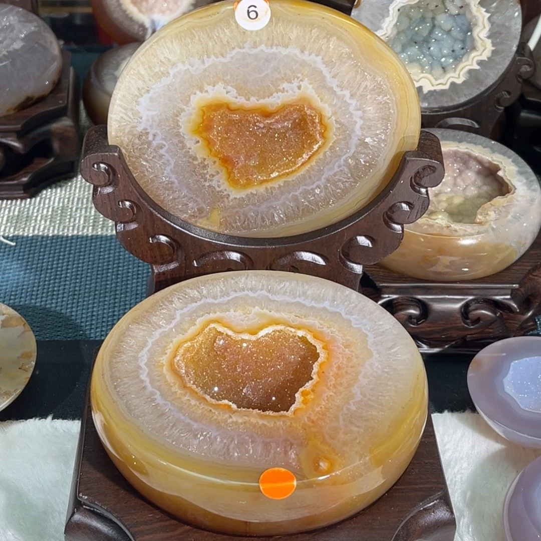 未镶嵌水晶大型摆件（非配饰）