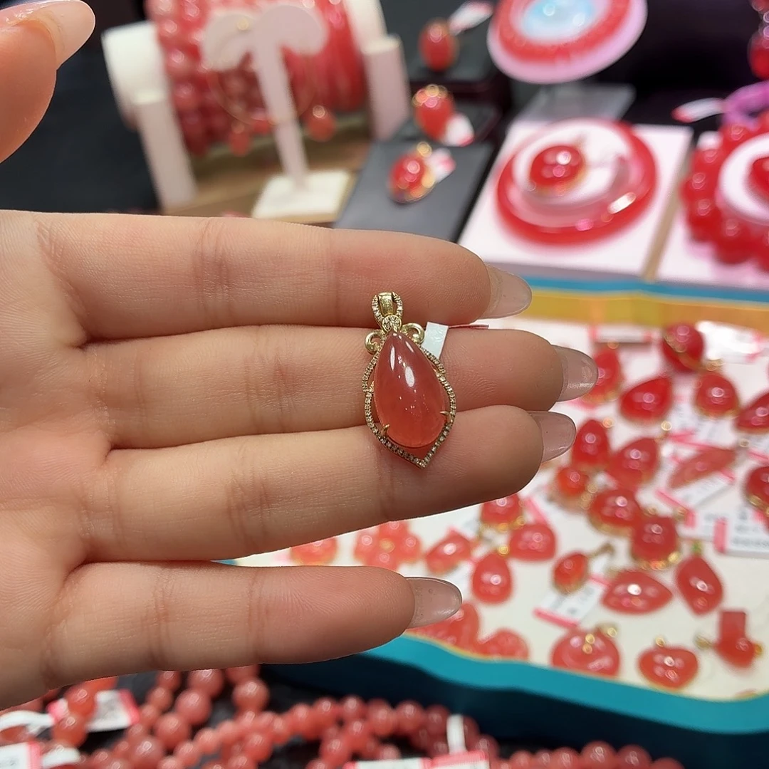 菱锰矿（红纹石）18K金镶嵌颈饰水滴吊坠3.19g