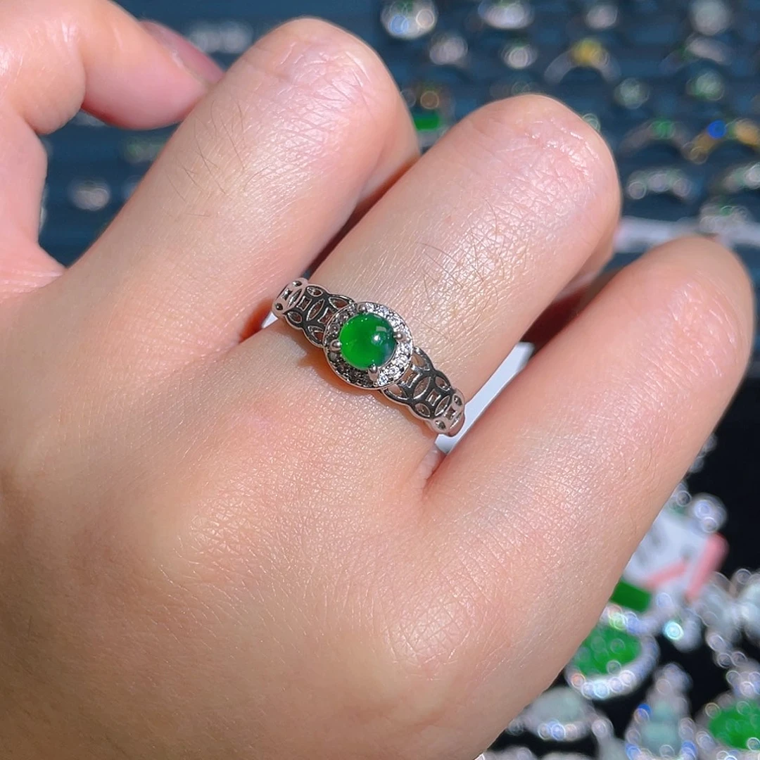 未镶嵌戒指翡翠戒指