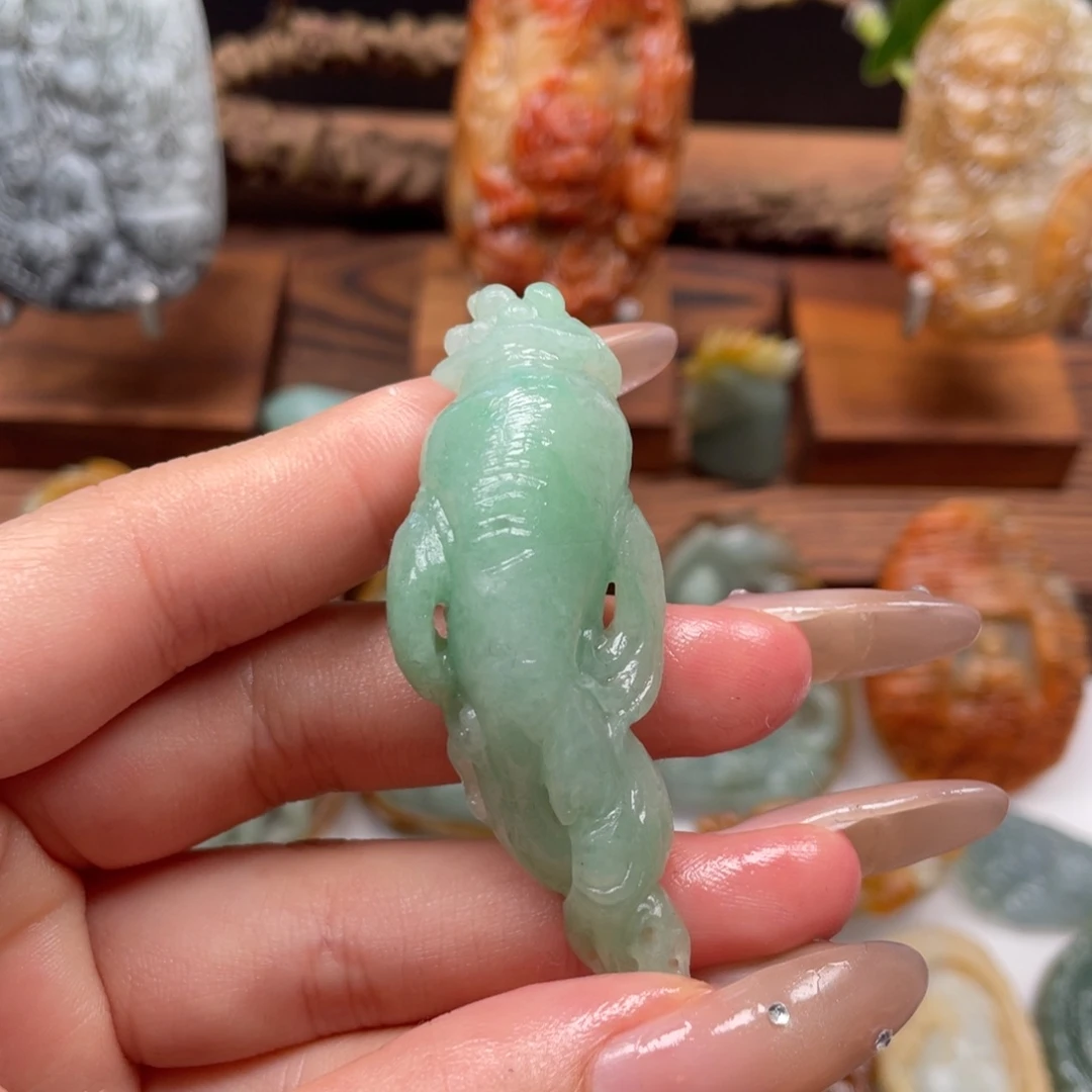 定制翡翠未镶嵌翡翠