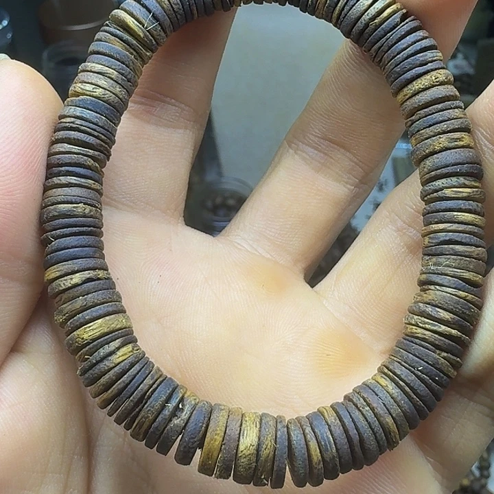 沉香沉香碎屑沉水浮0.8片片珠单圈9克加