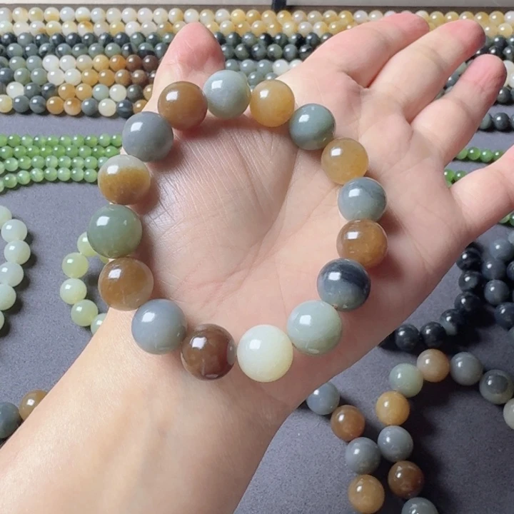 和田玉（糖玉）未镶嵌手链