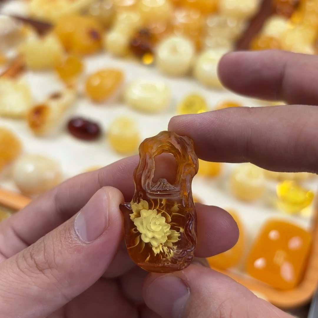 裸石蜜蜡未镶嵌茶壶