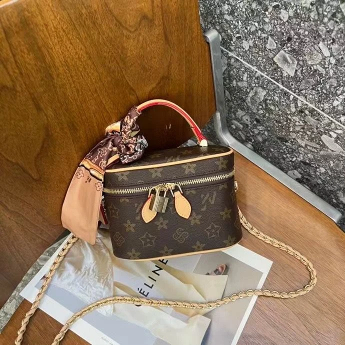 优草坊百搭时尚盒子包包包女款爆款2025新款斜跨圆筒包麻将包单肩