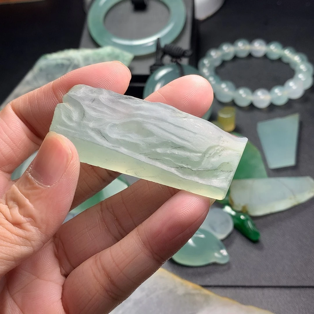未镶嵌定制翡翠觉*