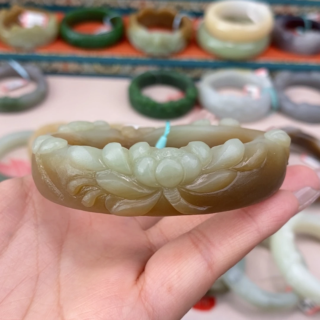 和田玉未镶嵌手镯59.2定制