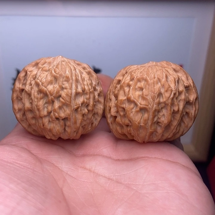 核桃全品磨盘狮子头