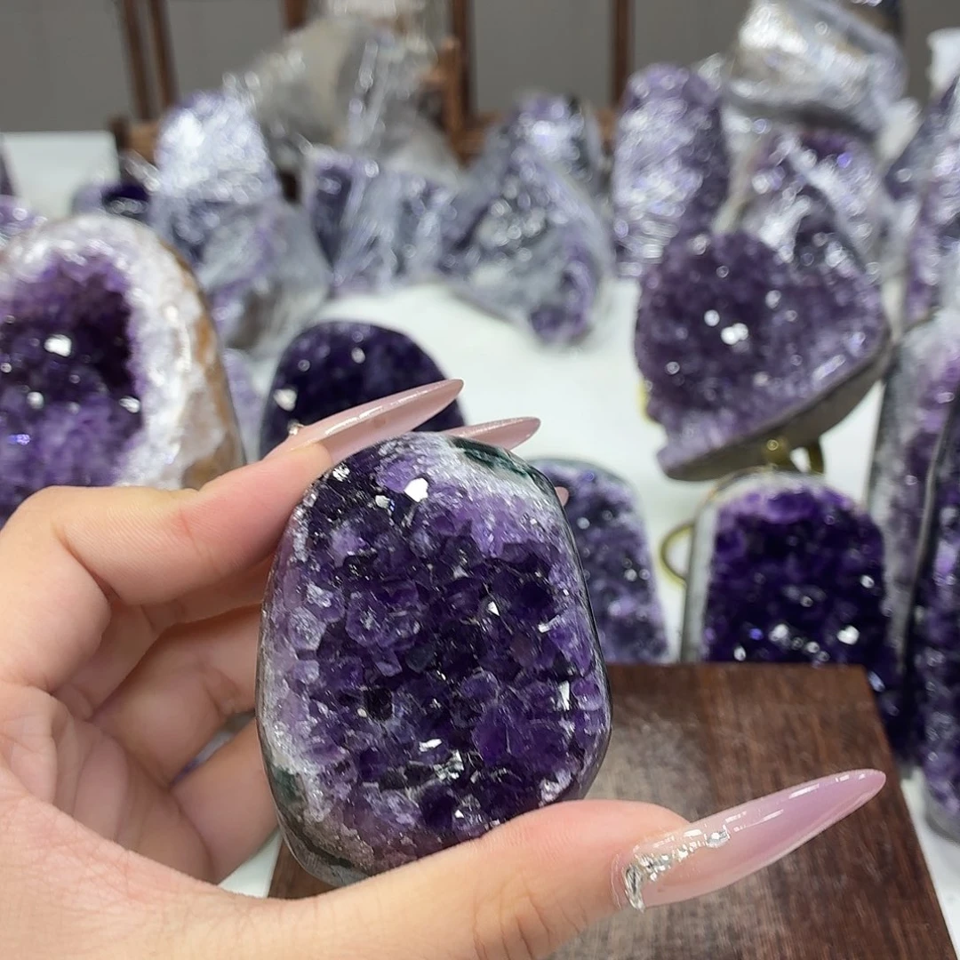 紫晶未镶嵌摆件水晶