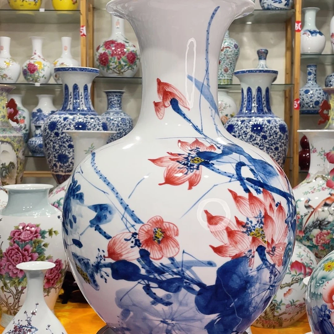 摆件向**生景德镇的陶瓷