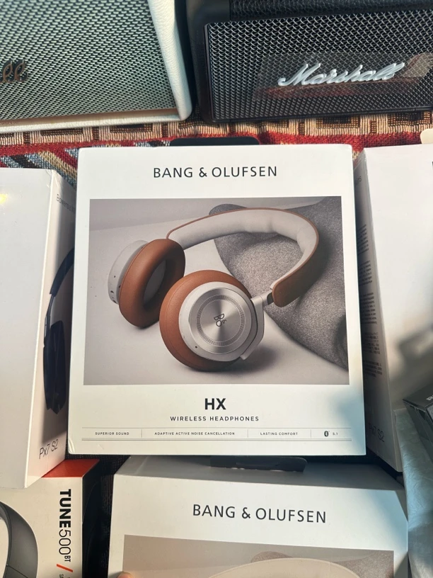 95新 BangOlufsen 95新  BeoPlay HX无线头戴式主动降噪蓝牙耳机