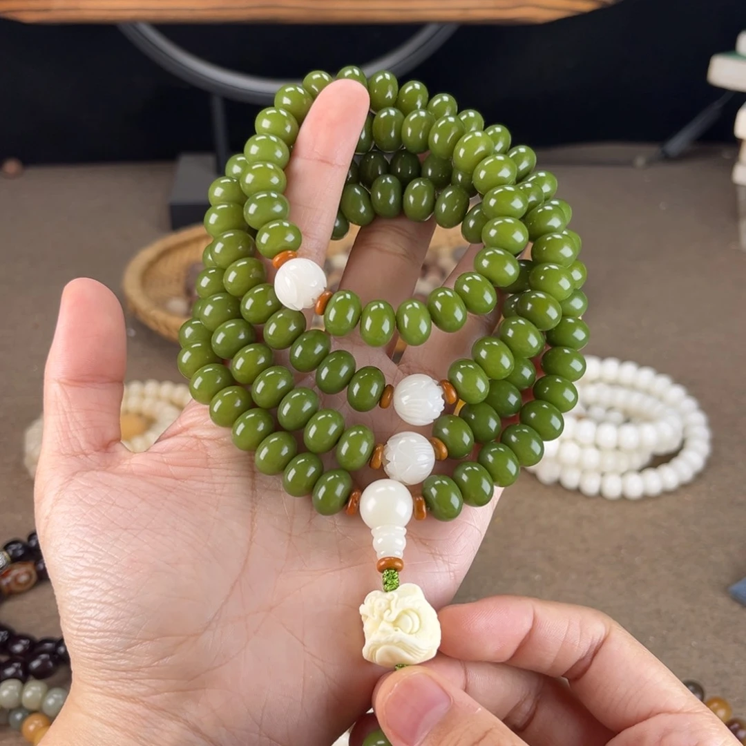 白玉菩提吊坠菩提