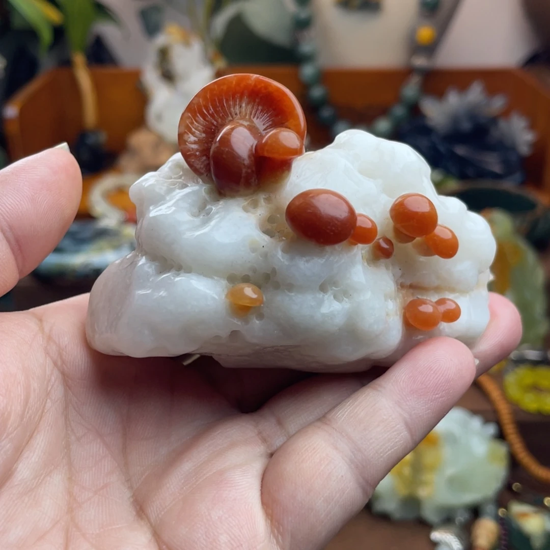 蛇纹石玉未镶嵌吊坠
