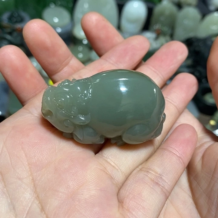 未镶嵌和田玉挂件