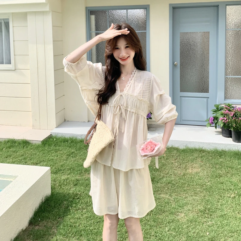杏色法式复古甜美风刺绣衬衫套装女2025年夏季新款阔腿短裤两件套
