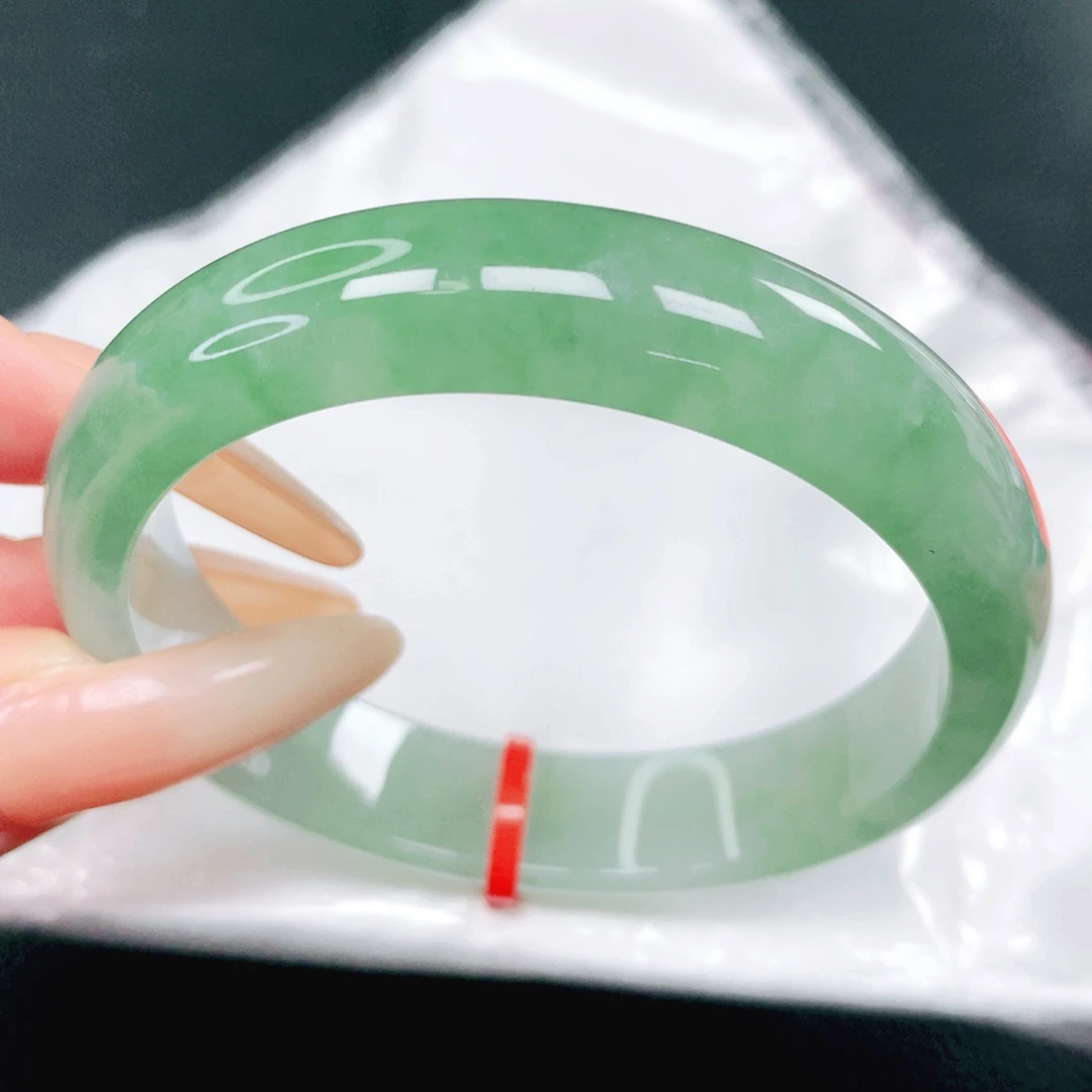 翡翠未镶嵌手镯56