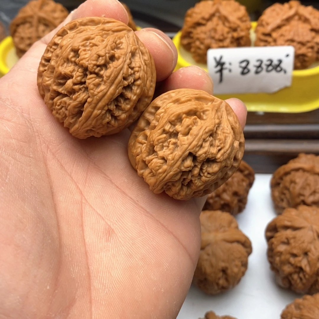 把件文玩核桃37。粗筋