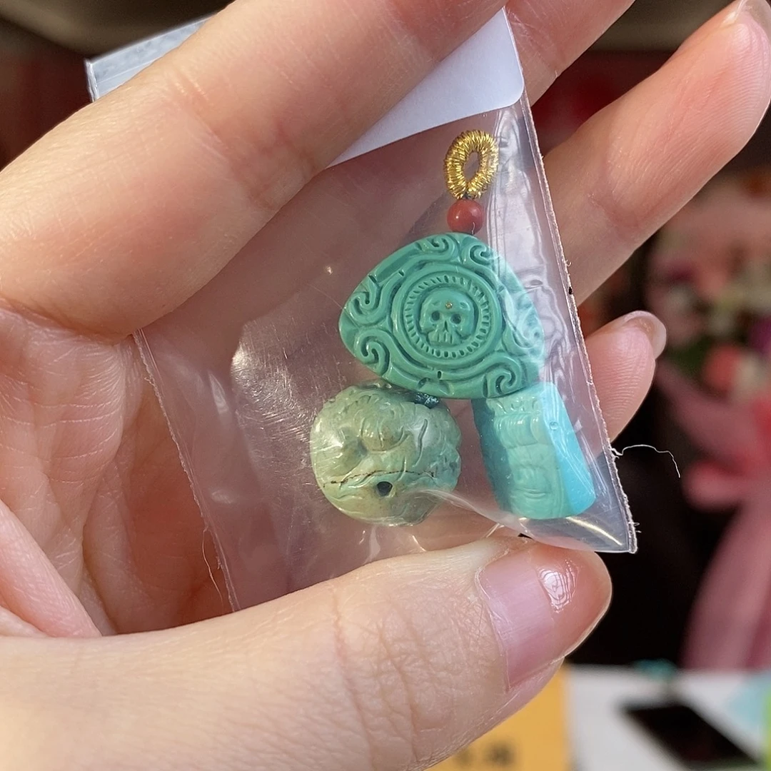 未镶嵌绿松石珠宝奇石