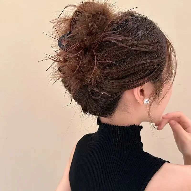 z145【咖色羽毛抓夹】超仙氛围感毛毛抓夹鲨鱼夹后脑勺盘发抓夹女