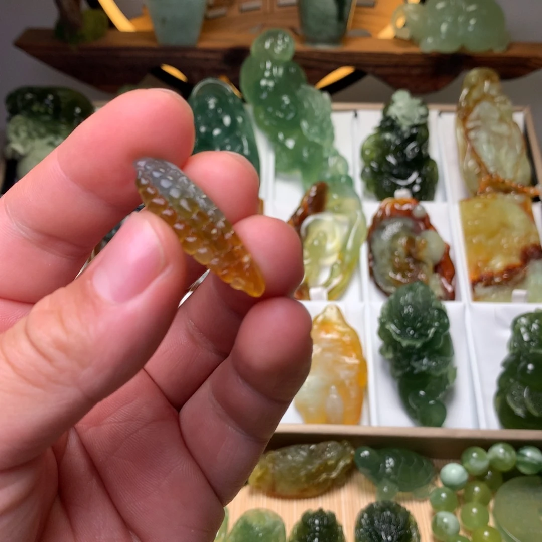 岫玉未镶嵌岫玉 挂件