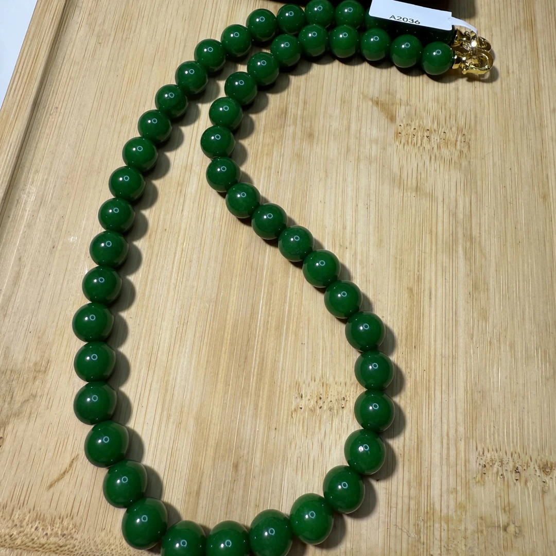 X03翡翠10mm油亮珠链