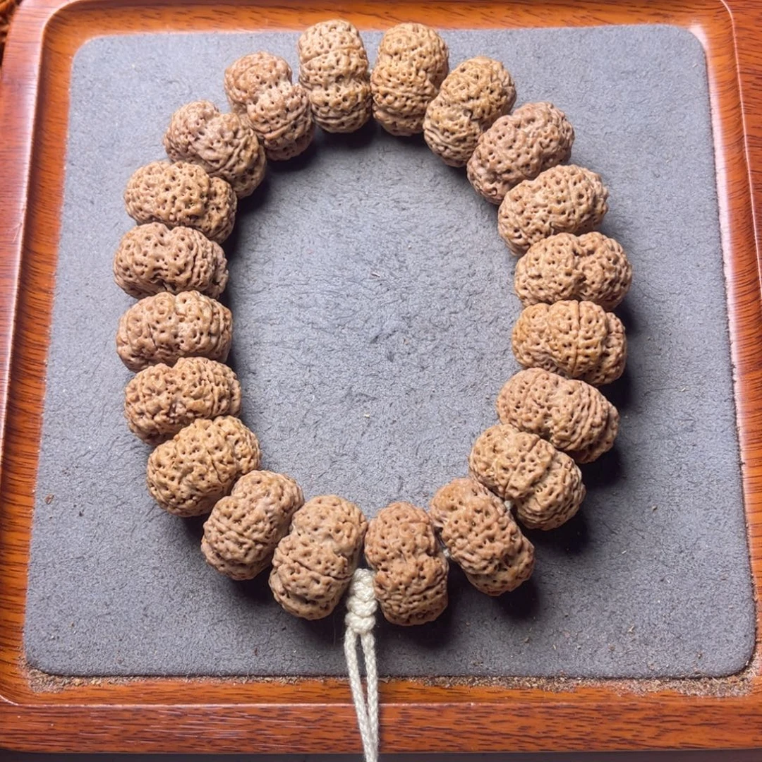 哈***天菩提8号金刚菩提新籽梁梅花夹板手持25