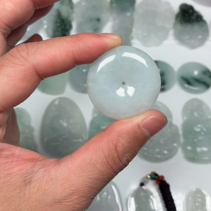 定制翡翠未镶嵌平安扣