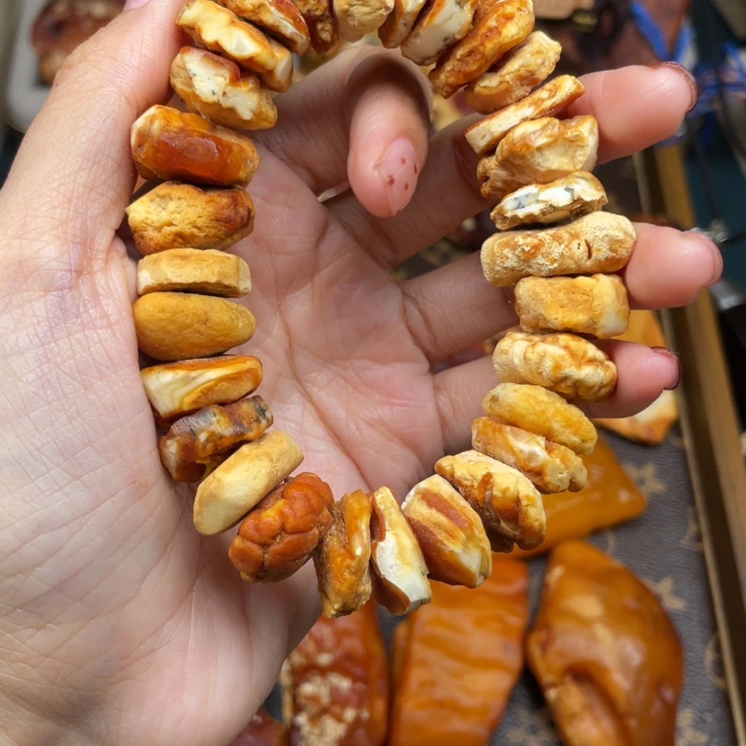 琥珀未镶嵌珠宝奇石