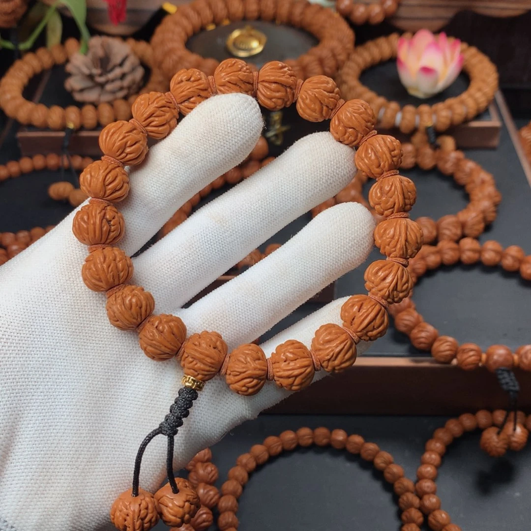 桃核吊坠14小金豆手持