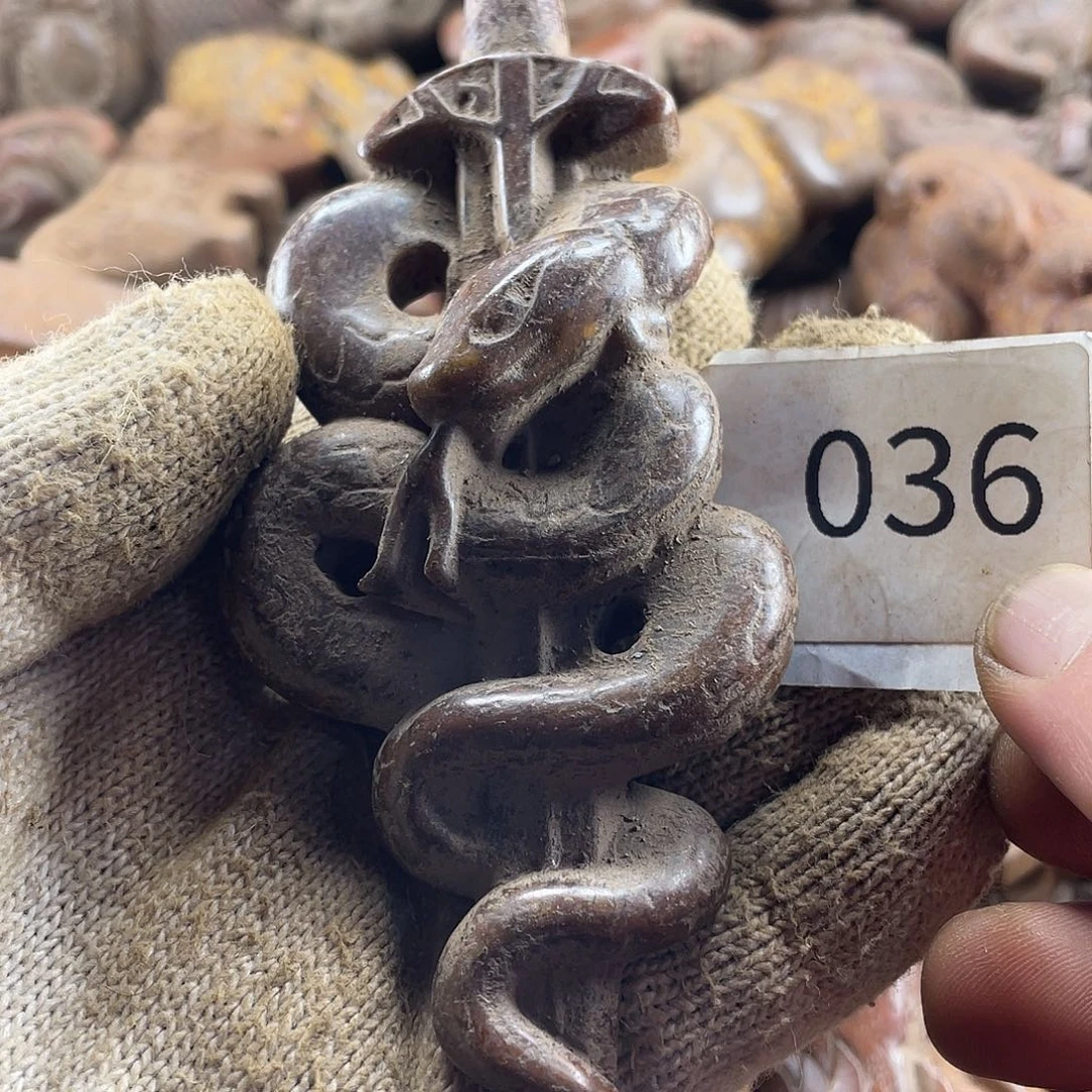 和田玉（糖玉）未镶嵌挂件