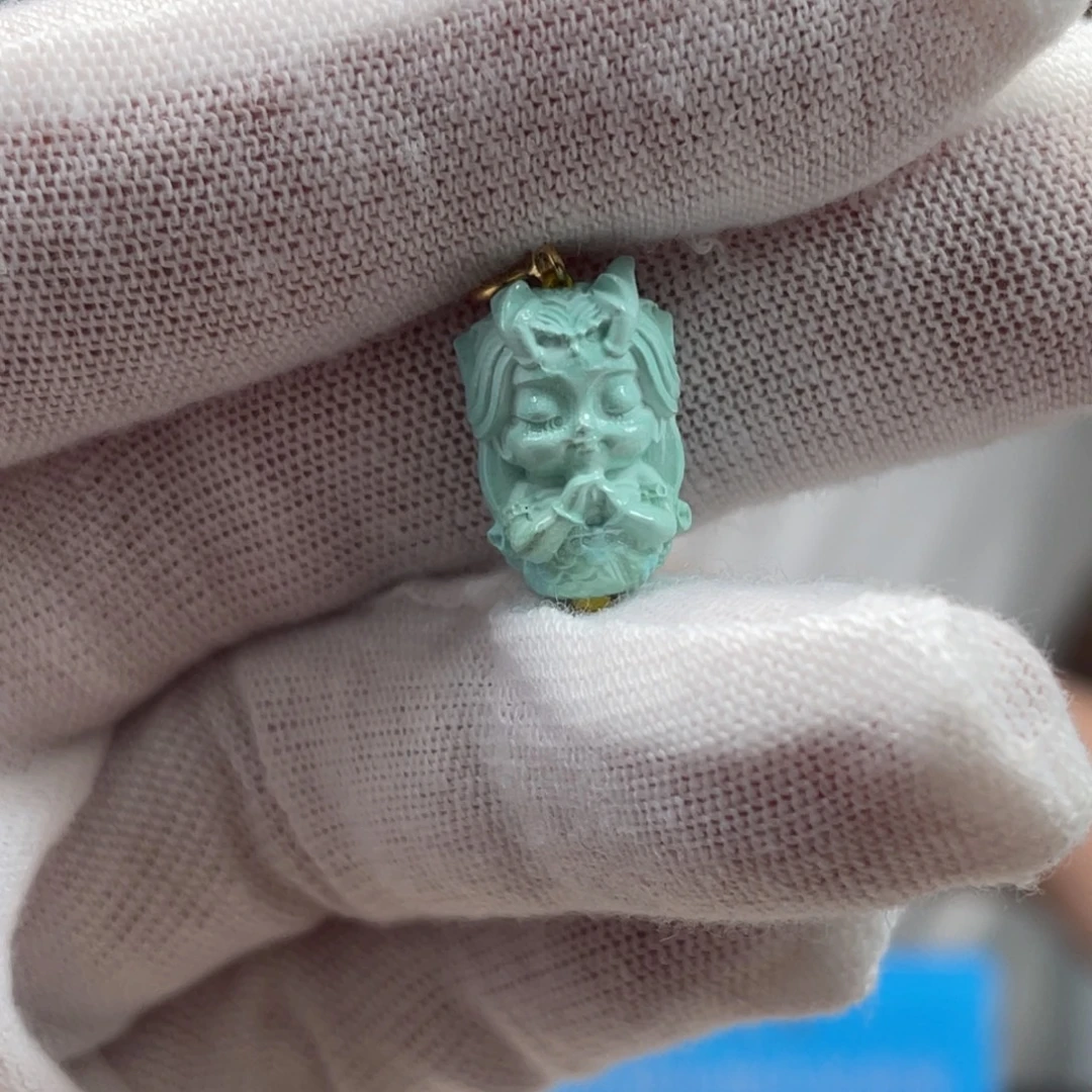 绿松石未镶嵌挂件