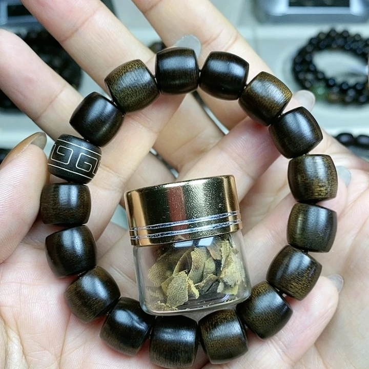 沉香碎屑沉香越南芽庄白棋楠沉水老料1.2桶珠