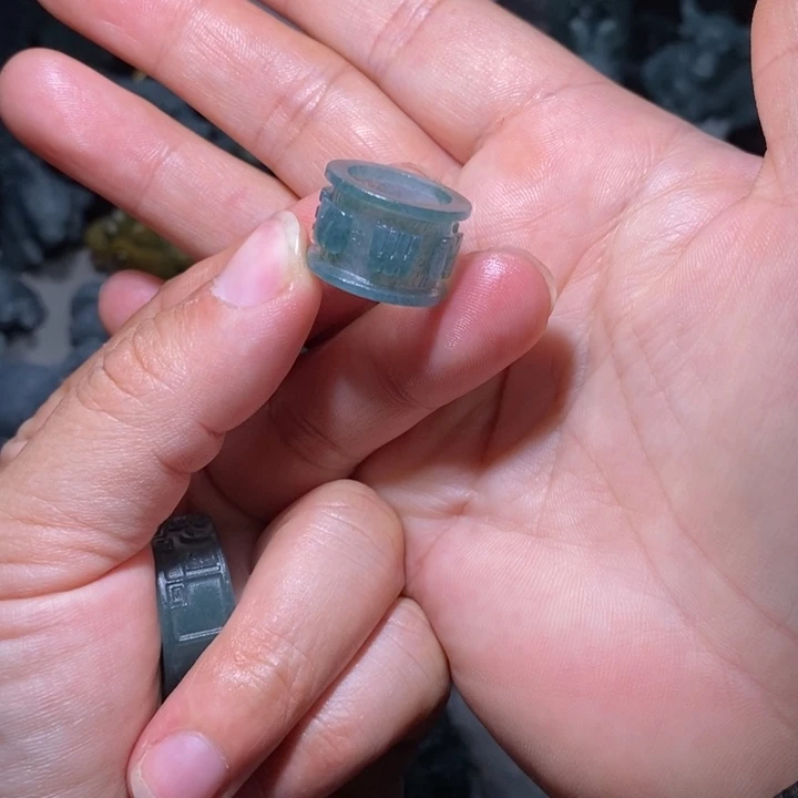 咖***啡定制翡翠未镶嵌我