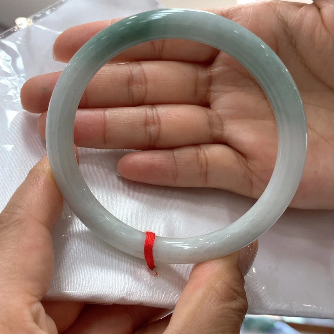 翡翠未镶嵌手镯买断