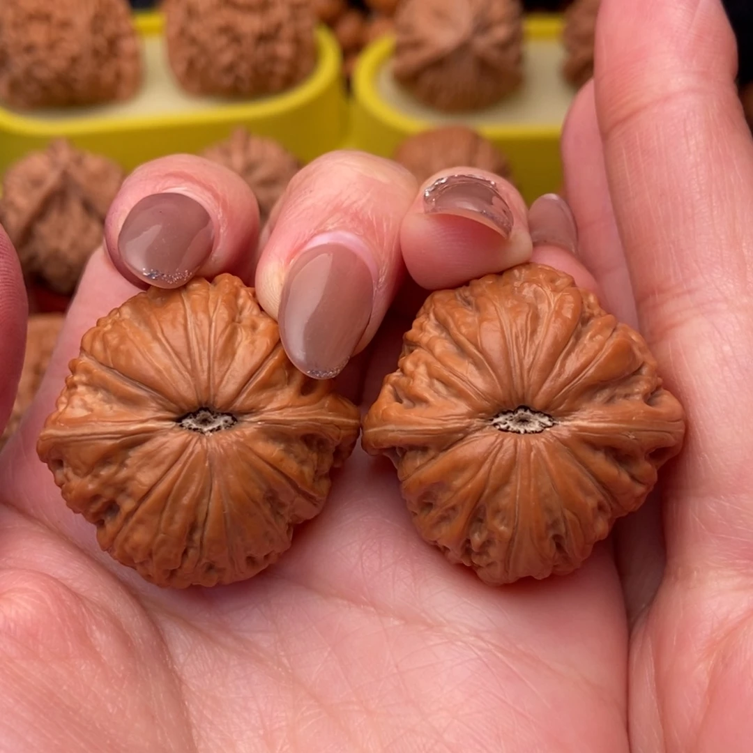 把件文玩核桃34红皮 铁锤