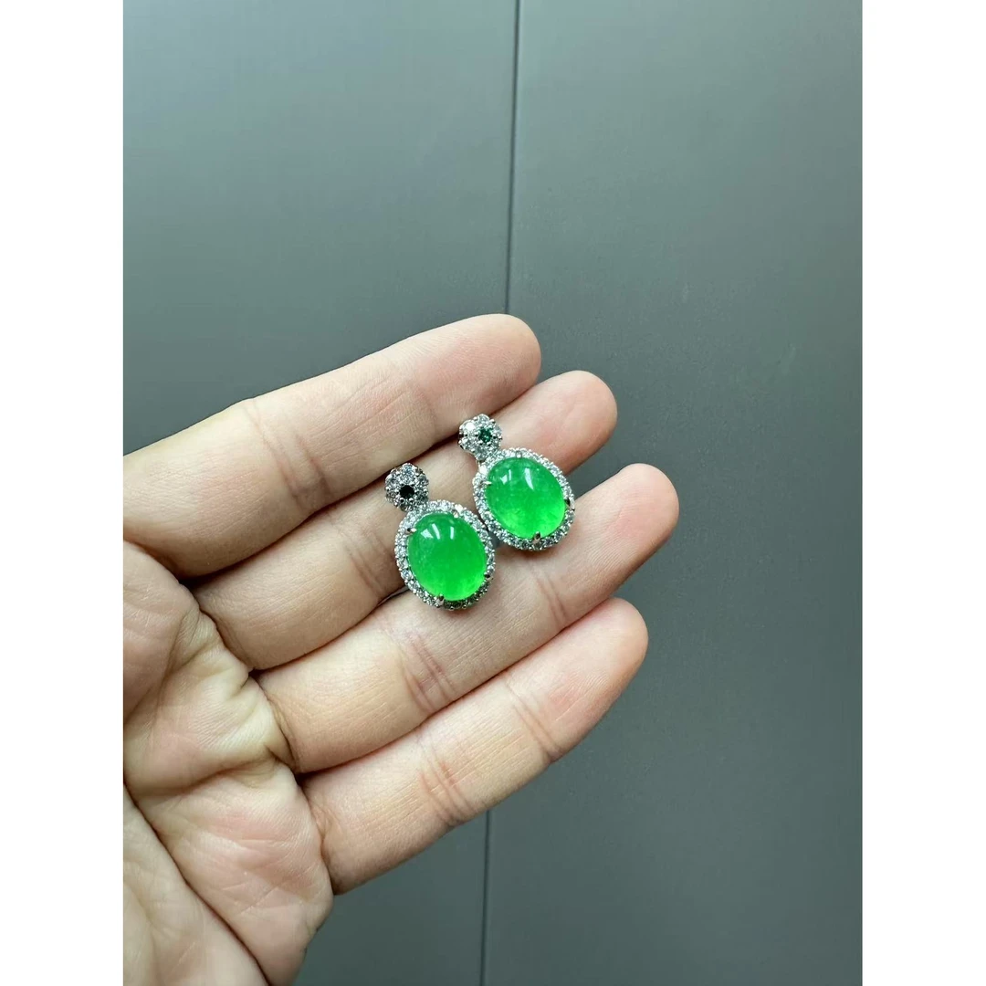 翡翠s925太阳花小蛋面耳针