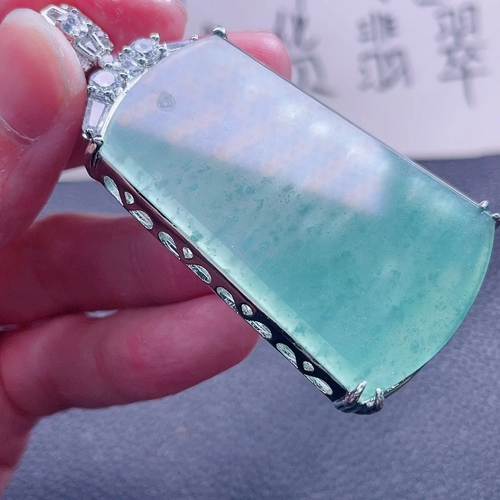 翡翠颈饰未镶嵌99999999999