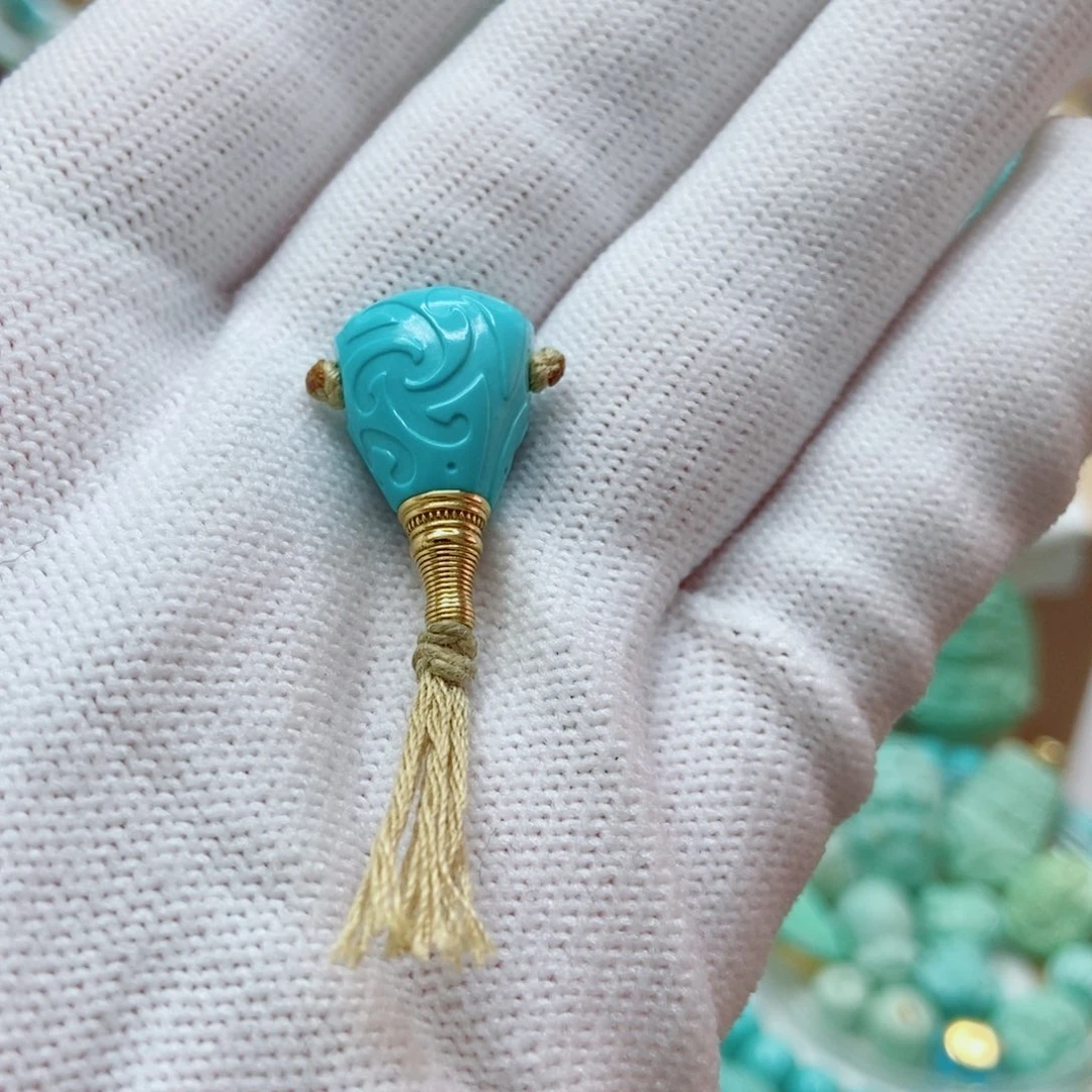 绿松石18K金镶嵌三通