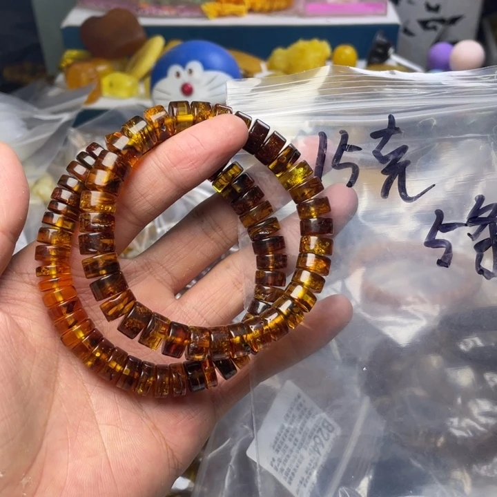 未镶嵌琥珀珠宝奇石