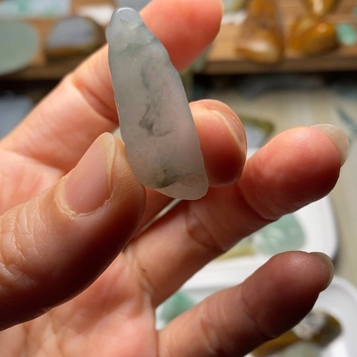 翡翠未镶嵌颈饰天然