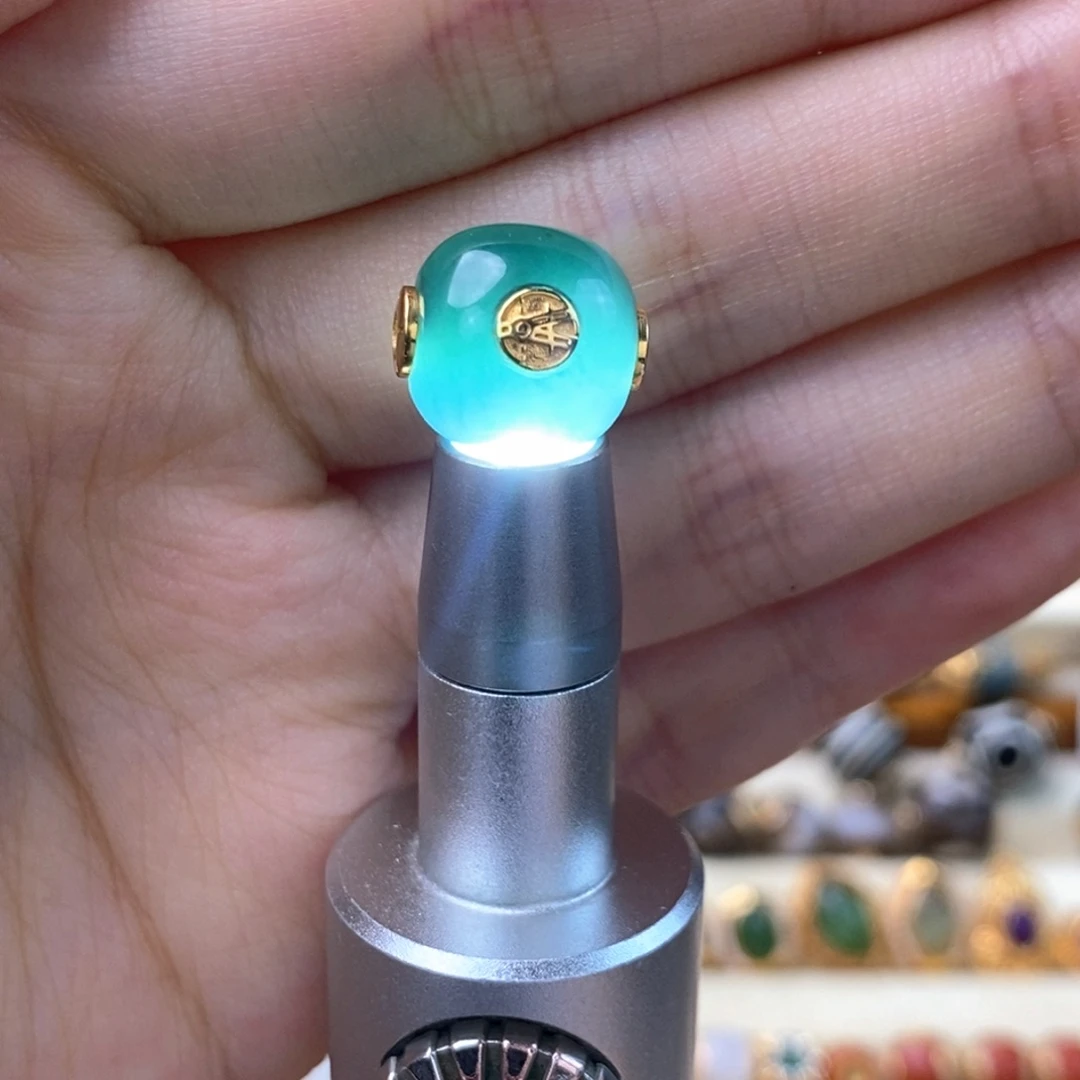 翡翠18K金镶嵌颈饰单珠