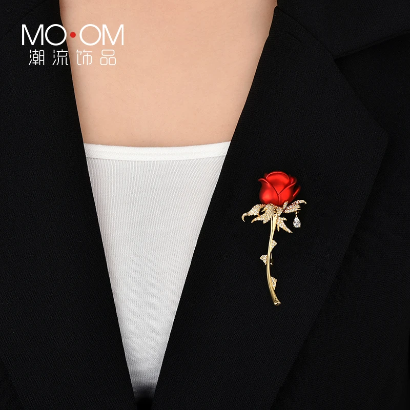 925银耳饰 红色玫瑰花胸针精致高档女别针配饰原创设计2025年新款